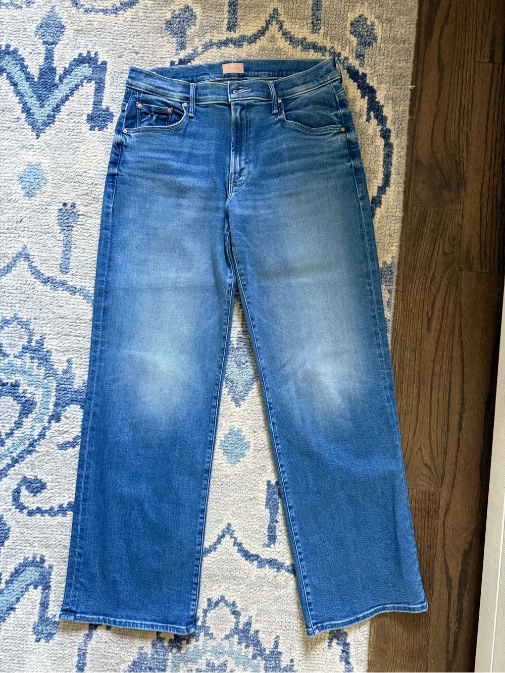 MOTHER Wide-Leg Jeans in Medium Blue Wash